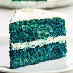 Blue-Velvet-Cake