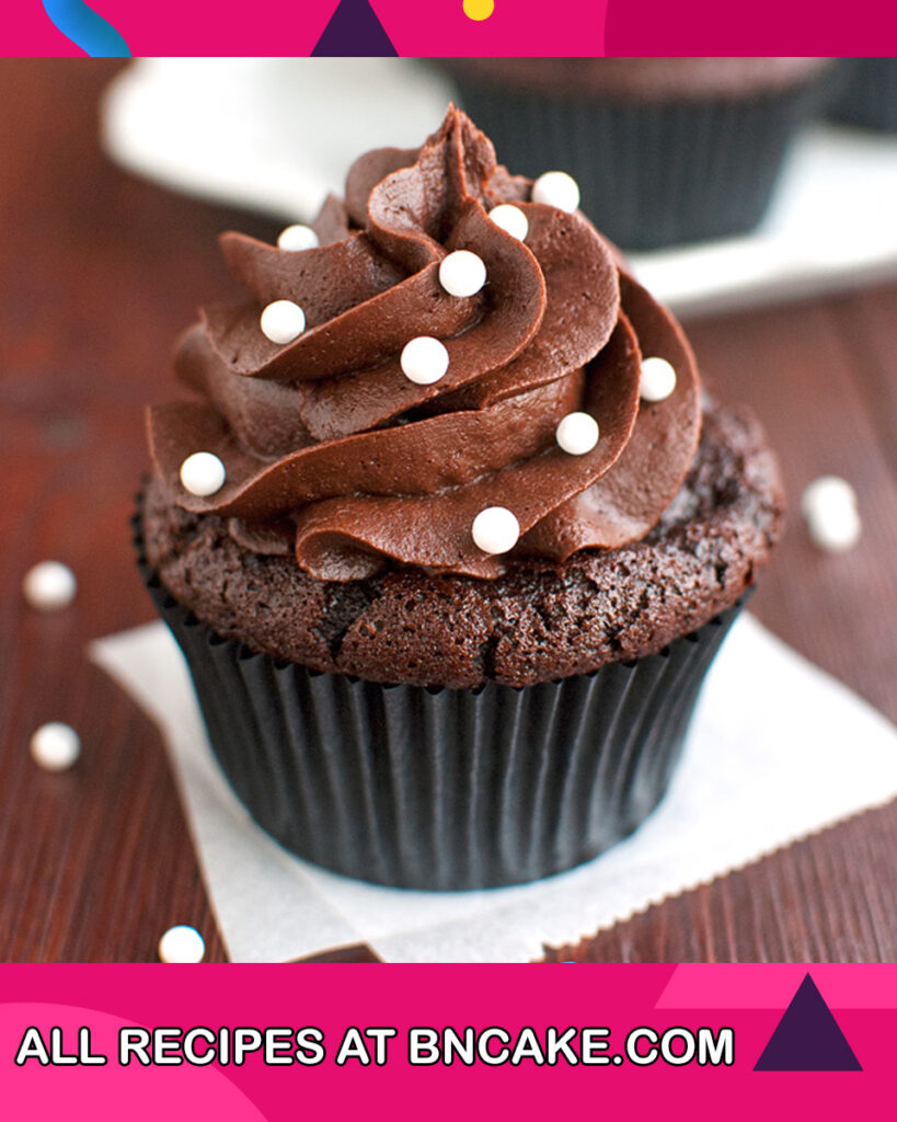 Chocolate-Buttercream-Frosting-4