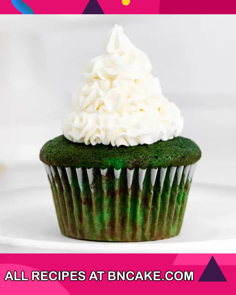 Green-Velvet-Cupcakes-3