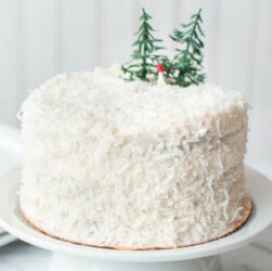 Winter-Wonderland-White-Cake