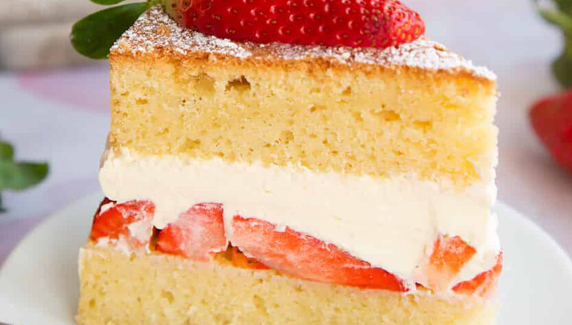 The Ultimate Strawberry Whipped Cream Cake - BNCAKE.COM - USEFUL ...