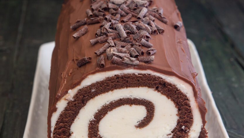 Chocolate-Roll-Cake